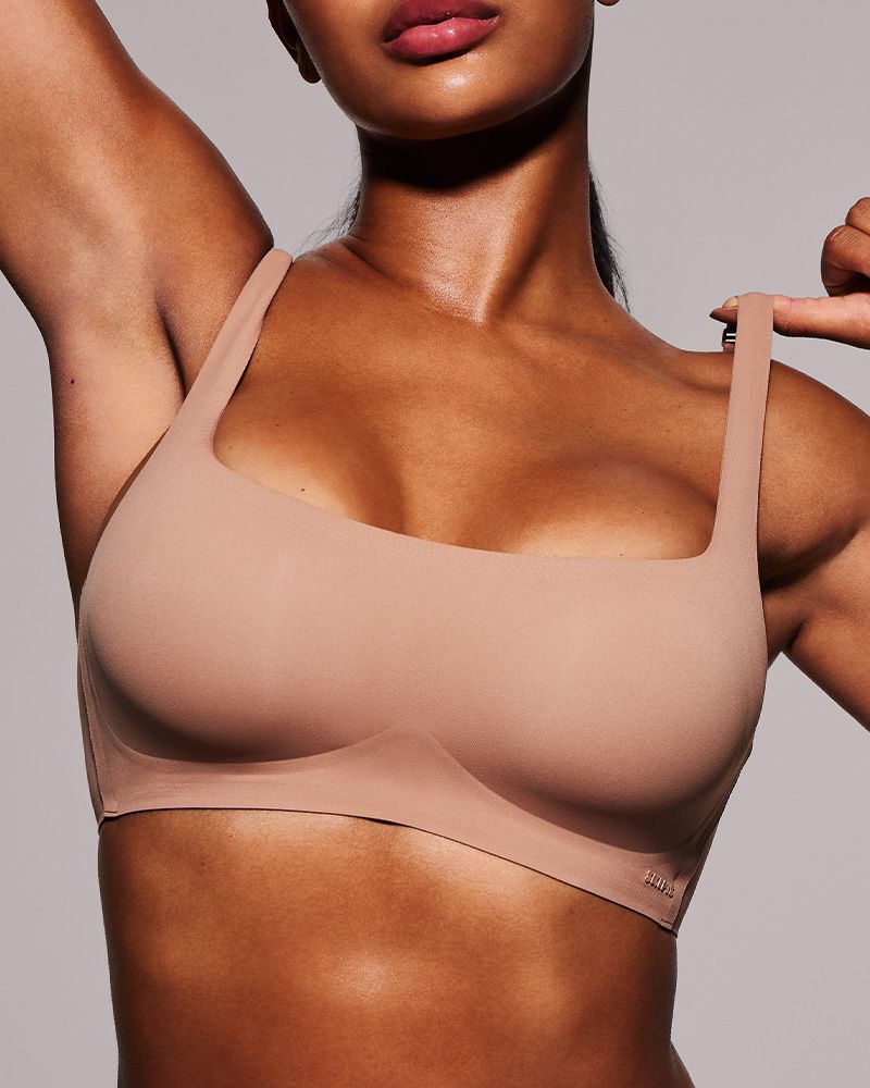 SKIMS Naked stretch-mesh underwired plunge bra